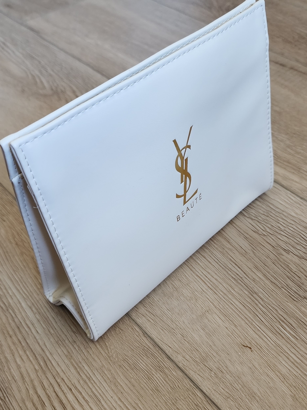 New Ysl Set Beauty White Makeup Pouch Clutch Bag + Gift Mini Edp Libre - Picture 6 of 8